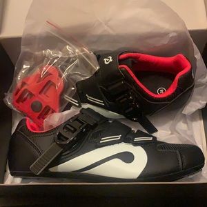 Peloton Size 7 Cycling Shoes